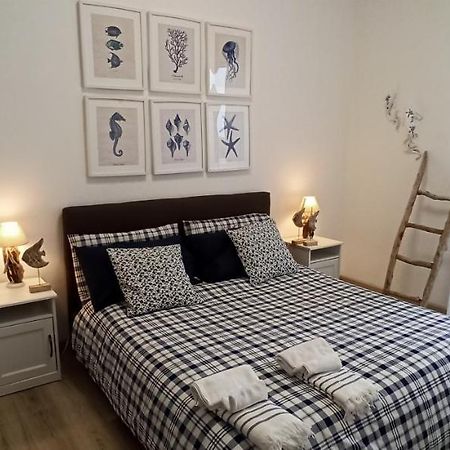 Casa Fronte Del Porto Apartment Bari Bagian luar foto