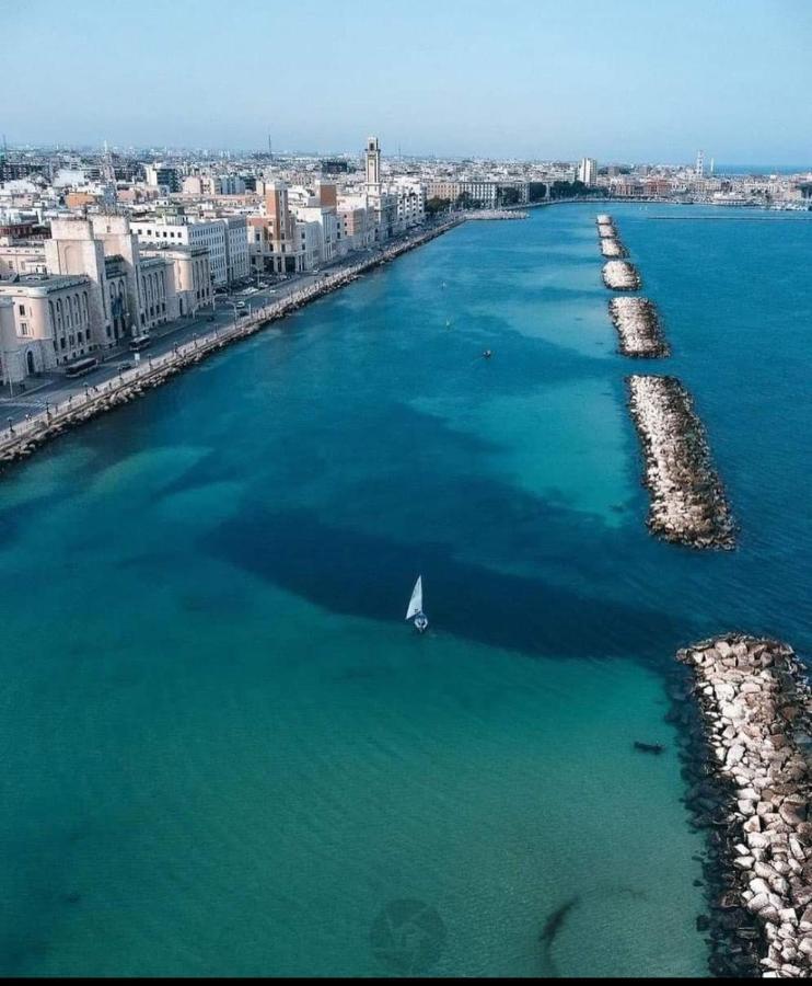 Casa Fronte Del Porto Apartment Bari Bagian luar foto